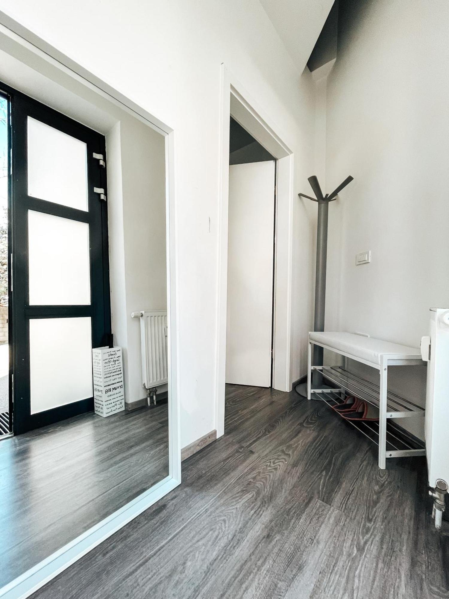 Apartment Kino 류블랴나 외부 사진